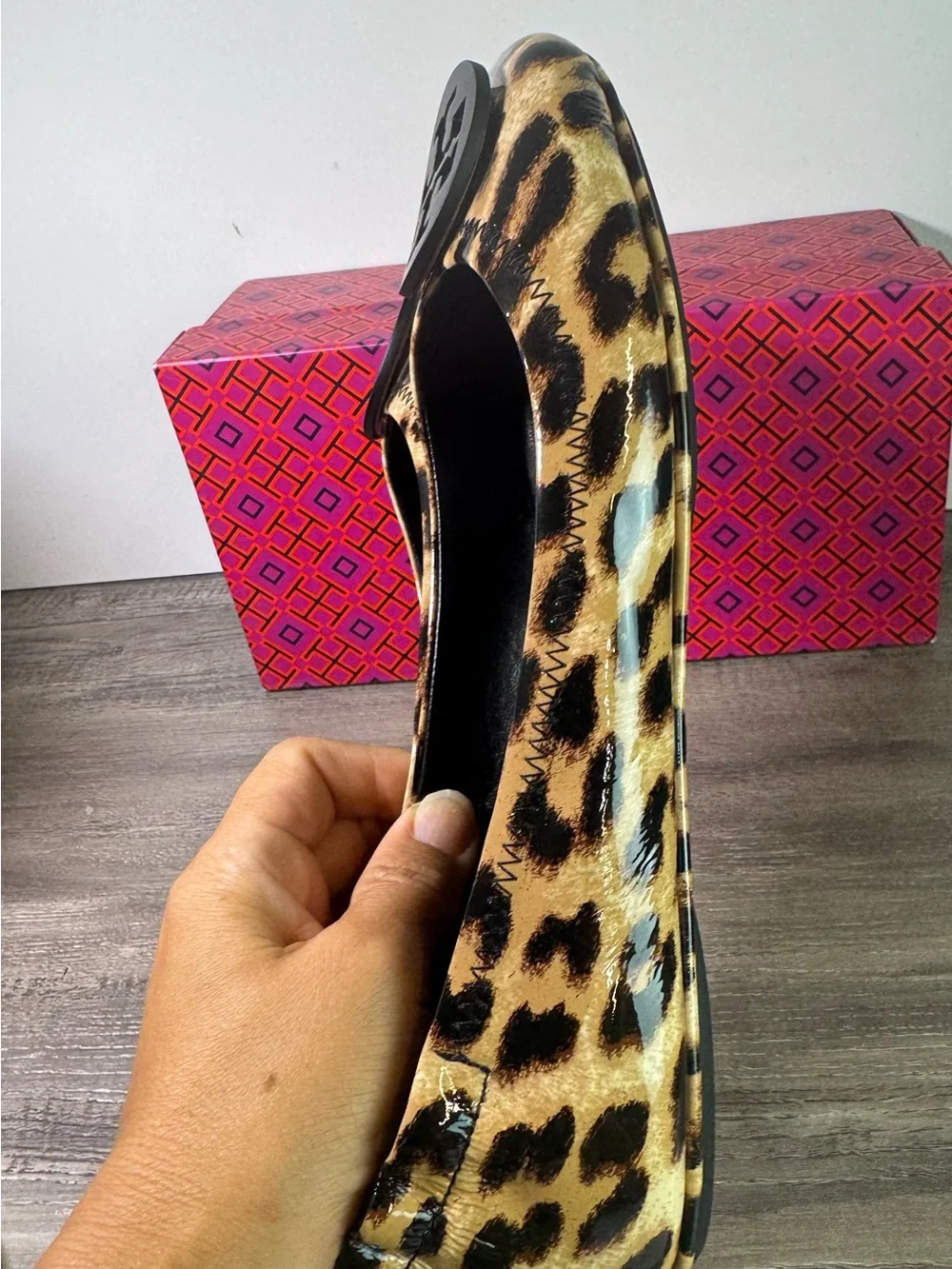 Tory Burch Patent Leather Leopard Print Travel Ballet Flats Sz 9 RARE $258